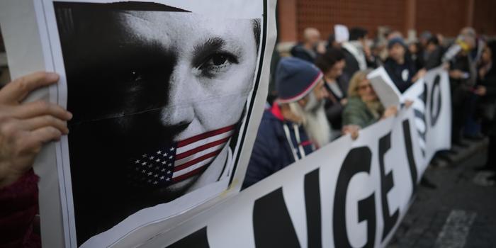Estradizione di Julian Assange: Ultimatum USA e Appello Imminente