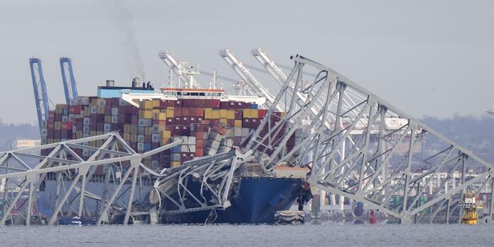 Disastro della nave Dali a Baltimora: indagini in corso
