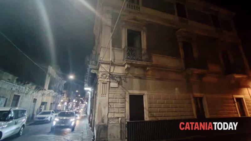 La casa da dove si è allontanato il bambino. Foto Andrea Di Grazia CataniaToday