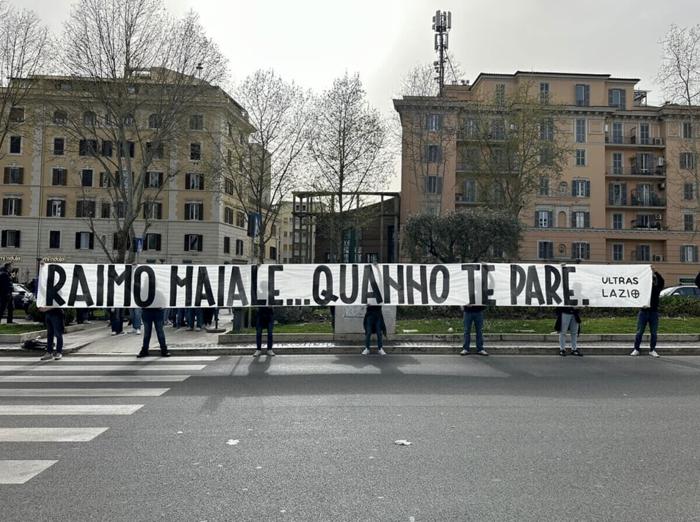 Ultras Lazio contro Raimo-2