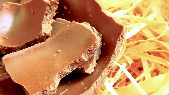 Il lato oscuro del cioccolato: prezzi alle stelle e impatto ambientale