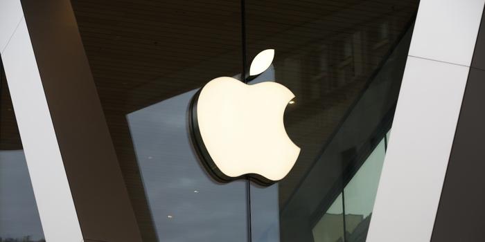 Apple licenzia 600 dipendenti: fine dei progetti auto autonoma e schermi smartwatch