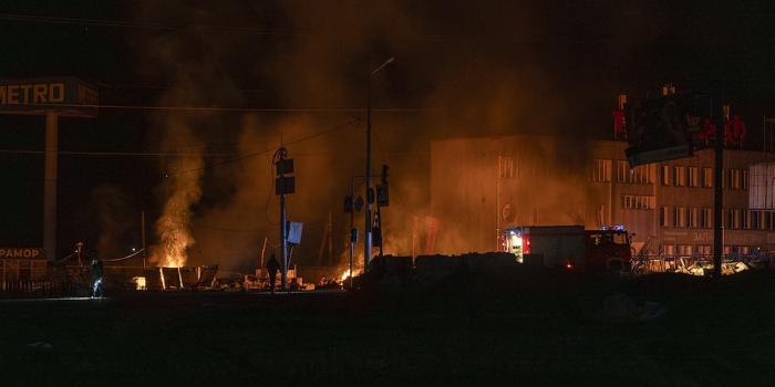 Bombardamenti a Kharkiv: Ondata di violenza nell’est dell’Ucraina