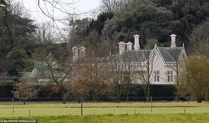 Adelaide Cottage è l'attuale residenza di Kate e William, foto dailymail adelaide cottage kate e william-2