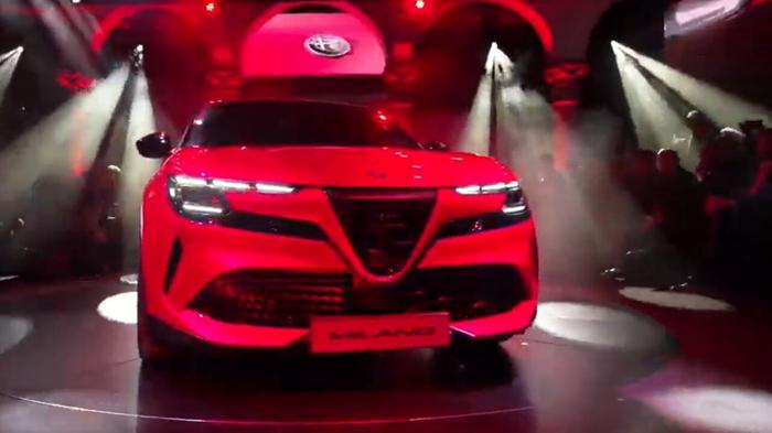 Alfa Romeo Milano: Il SUV Sportivo e Tecnologico