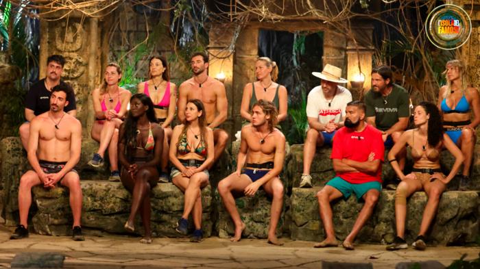 Isola dei Famosi: Prima Eliminazione e Nuove Tensioni