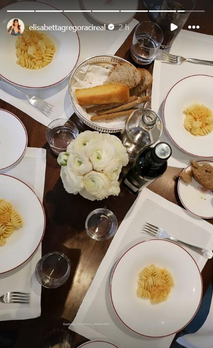 La foto della tavola condivisa da Elisabetta Gregoraci su Instagram gregoraci pasta