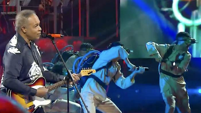 Ray Parker Jr e gli Acchiappafantasmi: Una Performance Indimenticabile a I Migliori Anni