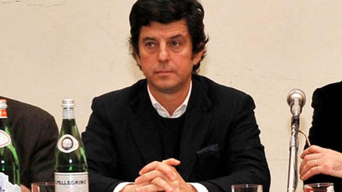 Assolto ex politico per mancato mantenimento familiare