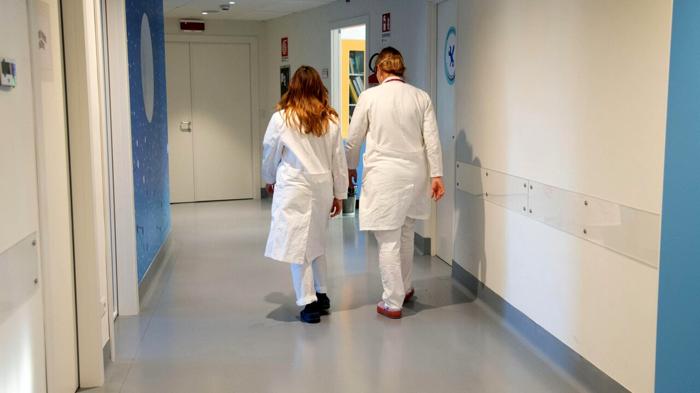 Fine del Numero Chiuso a Medicina: Opportunità e Criticità