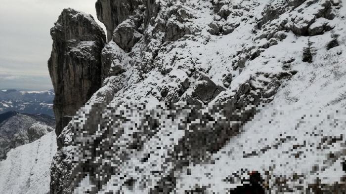 Tragedia in alta montagna: elicottero si schianta sul Petit Combin in Svizzera