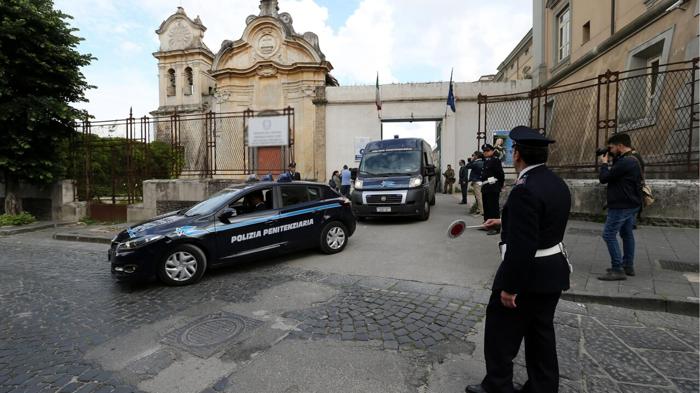 Inchiesta corruzione Regione Puglia: arresti domiciliari per ex assessore e fratello