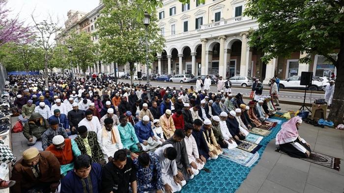 Chiusura scuole e università durante il Ramadan: decisione del ministro Valditara