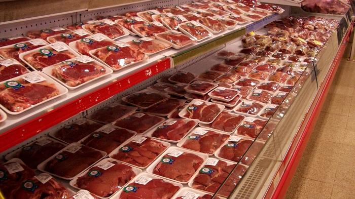Supermercati olandesi vietano promozioni sulla carne per favorire proteine vegetali