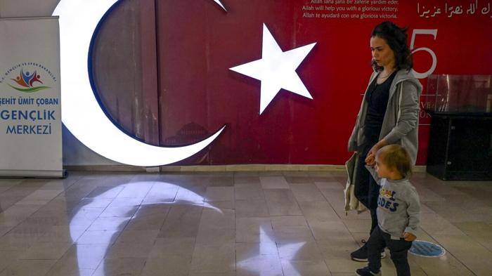 Sconfitta storica di Erdogan: l’opposizione vince le elezioni in Turchia