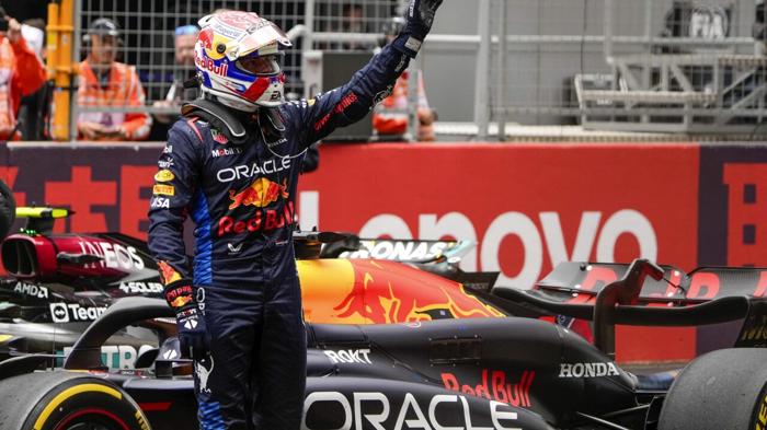 Max Verstappen trionfa nel Gran Premio della Cina