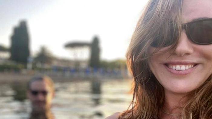 Il mistero di Virginia Raffaele: tra Checco Zalone e Simian Panofsky