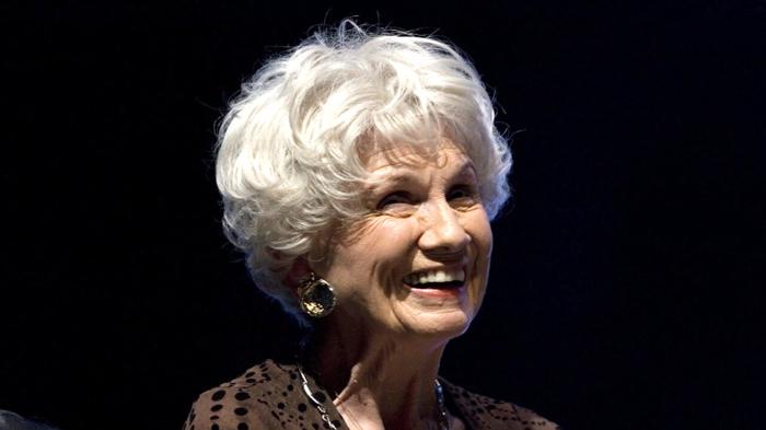 Addio alla maestra del racconto breve: Alice Munro