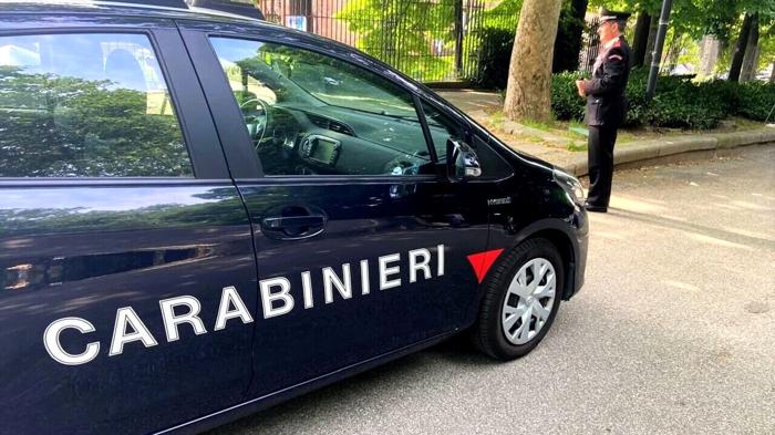 Arrestato giovane per violenza sessuale e tentata rapina a Bologna