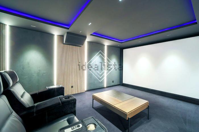 La sala cinema, foto Idealista/GV | Real Estate casa mbappè-11