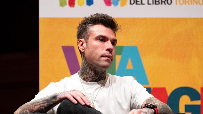 Polemiche e controversie: Fedez al Salone del libro