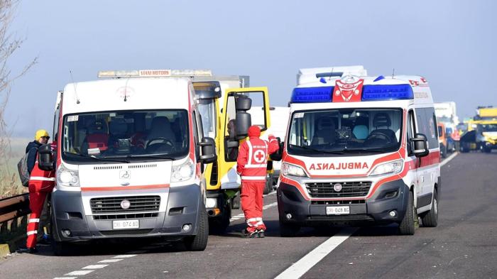Grave incidente stradale sull’autostrada del Brennero: due morti e otto feriti