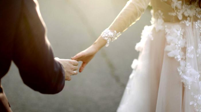 Lo scandalo del matrimonio svelato: la sposa era un uomo
