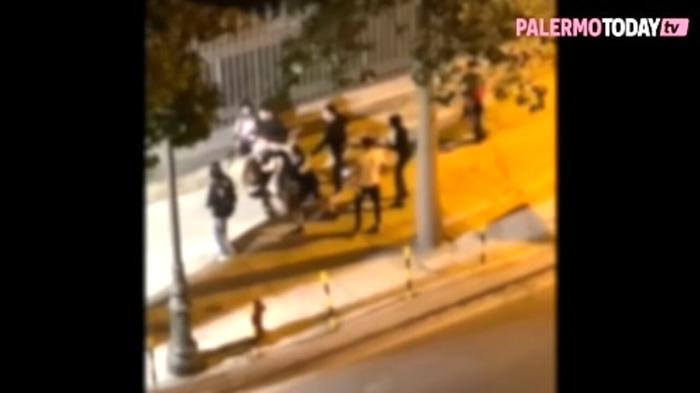 Pestaggio brutale a Palermo: baby gang attacca ragazzi