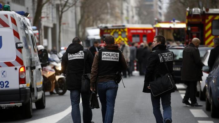 Polizia francese neutralizza attacco armato alla sinagoga di Rouen