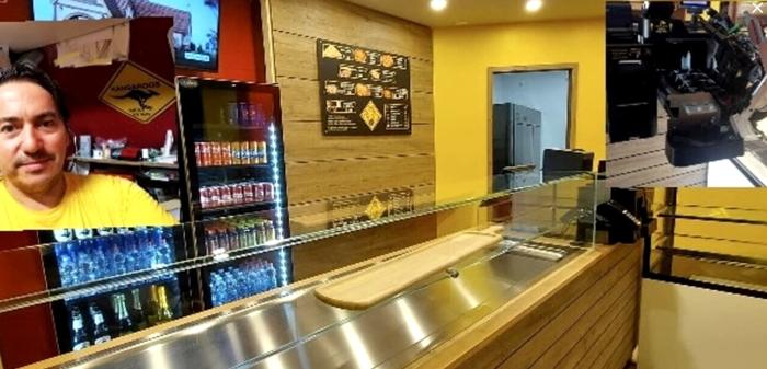 La pizzeria derubata, nei riquadri il titolare e la cassa manomessa rapina jesi anconatoday