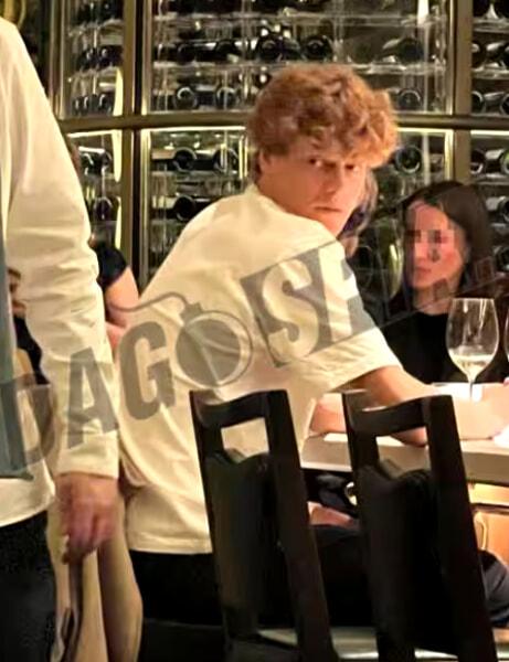 Jannik Sinner e Anna Kalinskaya, foto da Dagospia Jannik Sinner e Anna Kalinskaya, foto da Dagospia