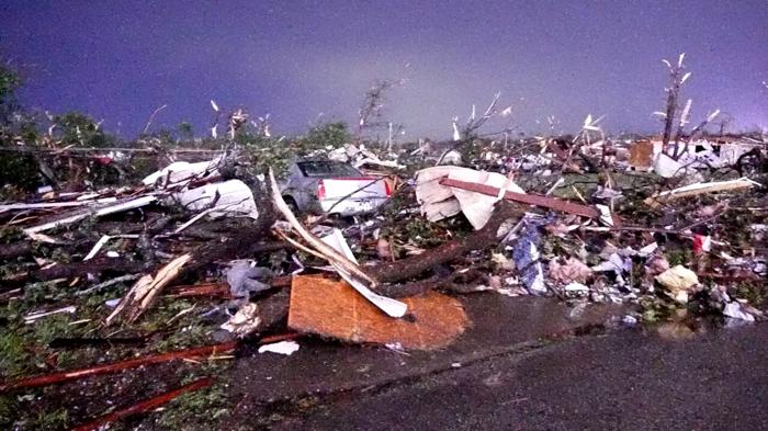 Terrore e devastazione: tornado colpiscono l’Oklahoma