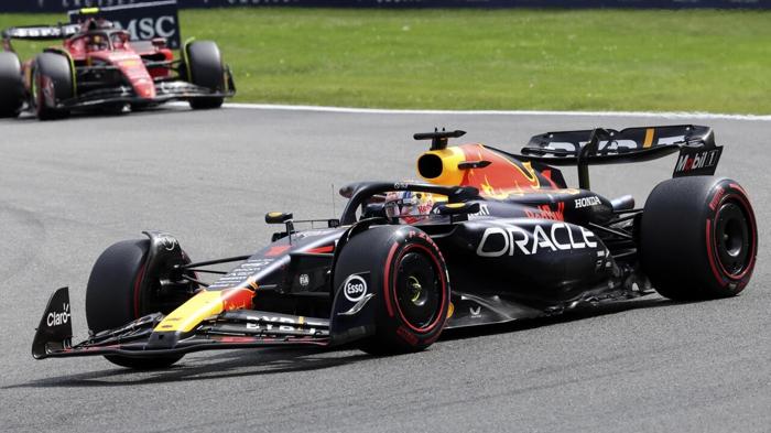 Verstappen conquista la pole position a Imola