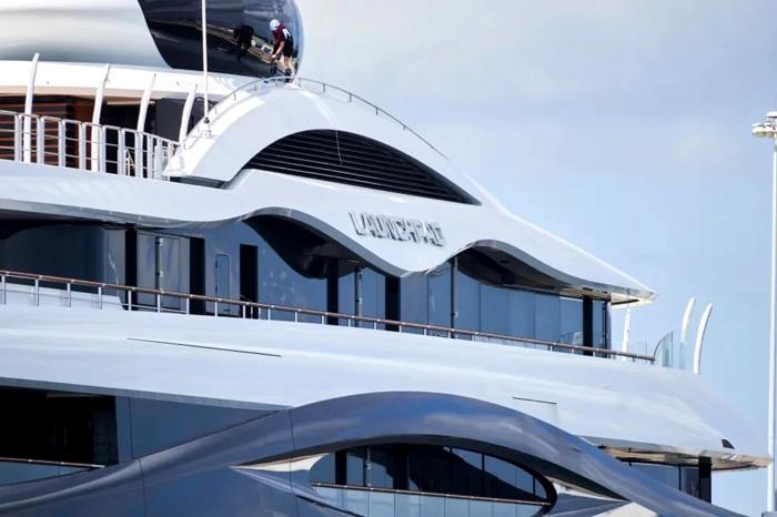 Lo yacht di Mark Zuckerberg inizialmente apparteneva a un oligarca russo, foto The U.S. Sun yacht Mark Zuckerberg-4