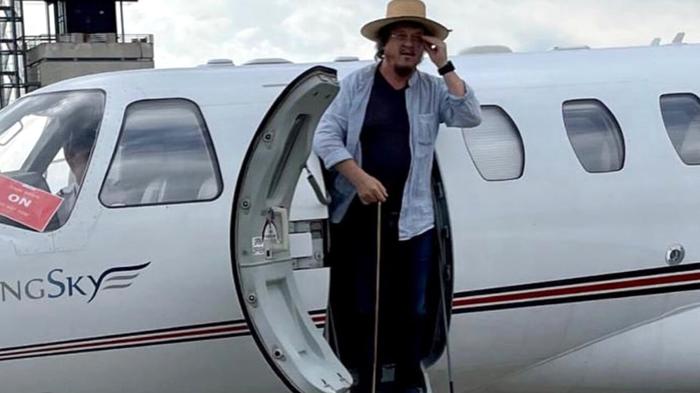 Scandalo all’aeroporto: Zucchero salta la fila per il volo Roma-Miami