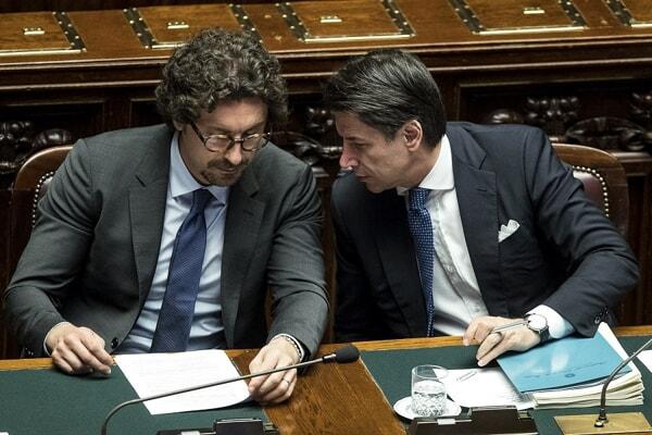 Danilo Toninelli, Giuseppe Conte - Foto Roberto Monaldo LaPresse Danilo Toninelli, Giuseppe Conte Photo Roberto Monaldo LaPresse