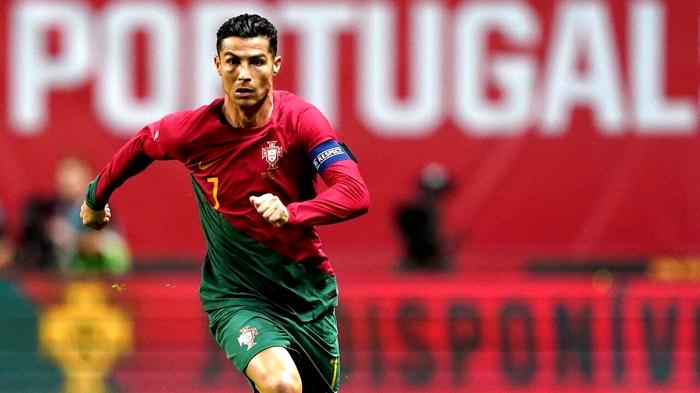 Tendenze tagli di capelli ispirati ai calciatori: guida completa