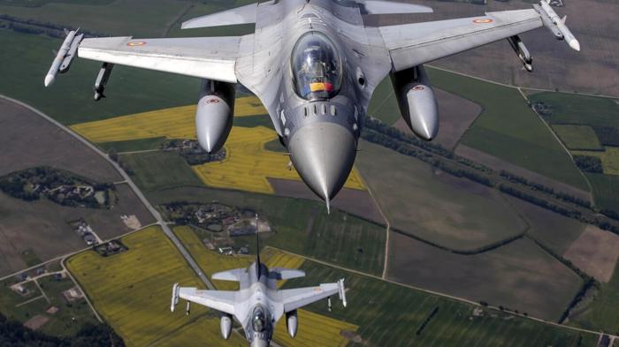 Ucraina pronta ad utilizzare gli F-16: sfide e opportunità