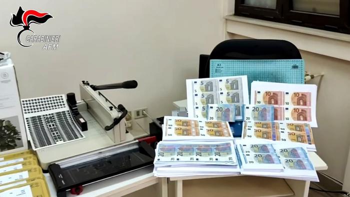 Smascherata stamperia clandestina di banconote false
