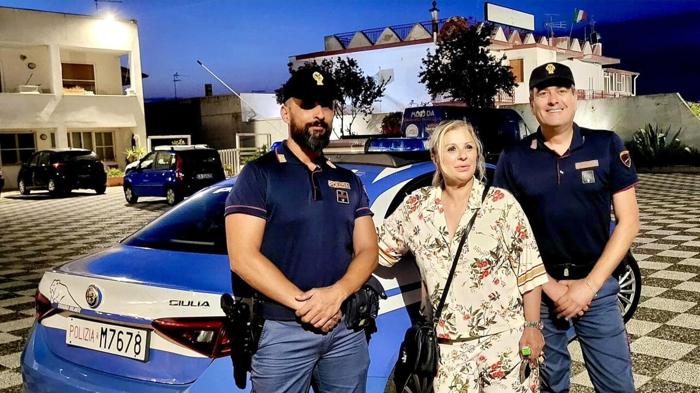 Polemica a Pisticci: Foto con Tina Cipollari, Critiche sui Social