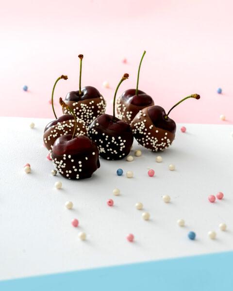 Ciliegie ricoperte di cioccolato Ciliegie ricoperte di cioccolato