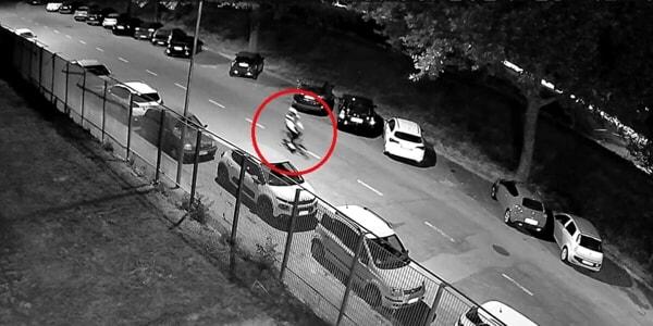 frame da video polizia ferrara molestatore bicicletta frame da video polizia 2