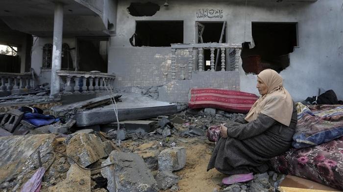 Emergenza sanitaria a Gaza: presenza del poliovirus nelle fognature