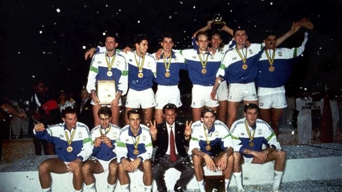 Generazione di Fenomeni: La Leggendaria Nazionale Italiana di Pallavolo degli Anni ’90