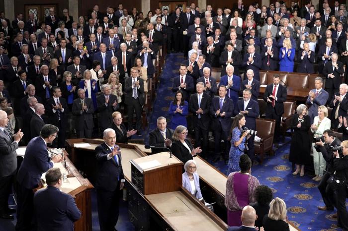 Il Primo Ministro israeliano Benjamin Netanyahu al Campidoglio di Washington (LaPresse) Il Primo Ministro israeliano Benjamin Netanyahu al Campidoglio di Washington (LaPresse)