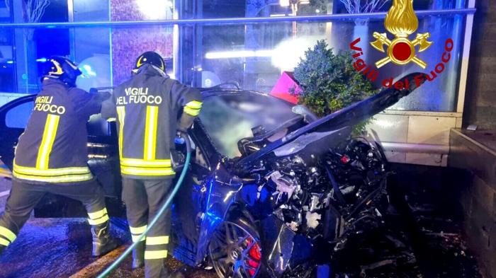 Tragico incidente stradale a Mirabella Eclano: quattro giovani perdono la vita