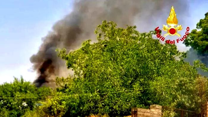 Tragedia degli incendi in Puglia: morte di un eroe nella lotta alle fiamme