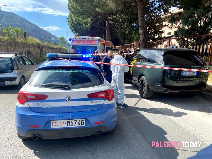 Le immagini dal luogo del ritrovamento del cadavere (foto: PalermoToday) Morto l'imprenditore Angelo Onorato, foto dell'auto in cui è stato ritrovato