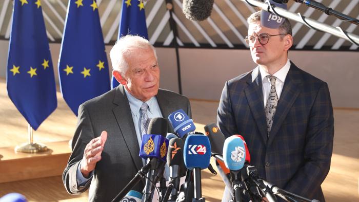 Polemiche sull’invio di addestratori europei in Ucraina