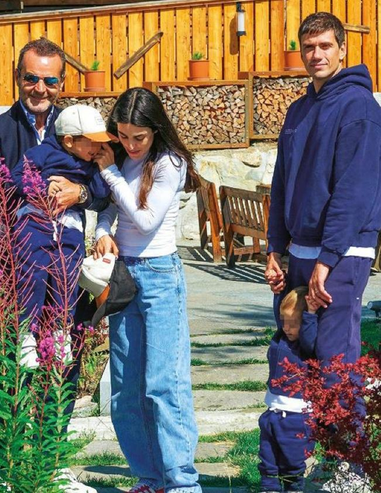Luigi Berlusconi con i figli, la moglie Federica Fumagalli e il suocero luigi berlusconi 3 -4
